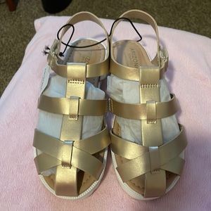 Size 1 Arizona gold sandals